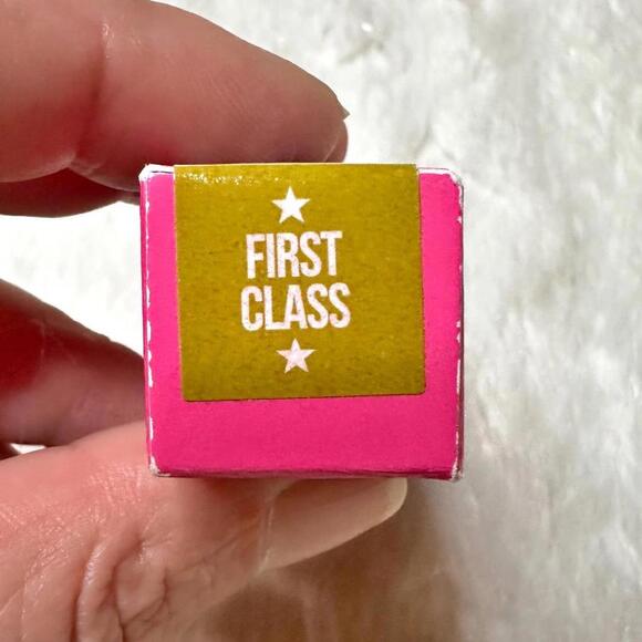NIB Jeffree Star Rare First Class Velour Liquid Lipstick 5.6ml - Picture 10 of 11